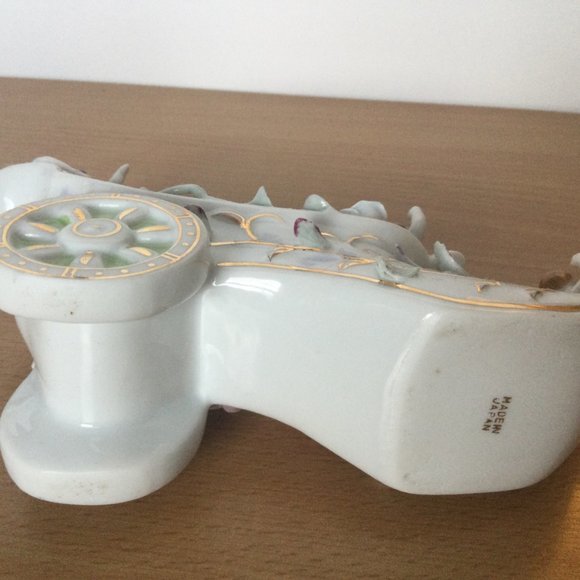 Japanese porcelain figurine wagon shoe children play 3D flowers home decoration - Picture 5 of 6